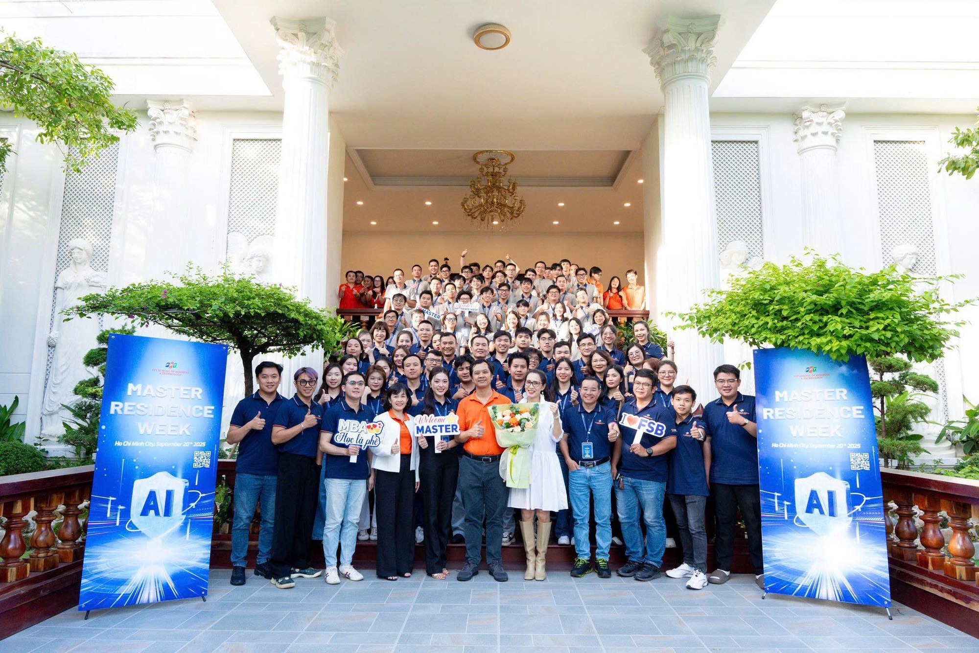 AI bùng nổ, MBA tích hợp AI của FPT tạo lợi thế cạnh tranh mới cho nhà quản lý- Ảnh 1. AI bùng nổ, MBA tích hợp AI của FPT tạo lợi thế cạnh tranh mới cho nhà quản lý- Ảnh 1.