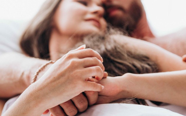 Rốt cuộc thì, sau khi sinh nên chờ bao lâu mới tính đến "chuyện chăn gối"?- Ảnh 3. Rốt cuộc thì, sau khi sinh nên chờ bao lâu mới tính đến "chuyện chăn gối"?- Ảnh 3.