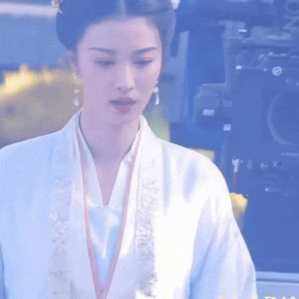 Mỹ nhân có nụ cười giả tạo nhất giới giải trí- Ảnh 4. Mỹ nhân có nụ cười giả tạo nhất giới giải trí- Ảnh 4.