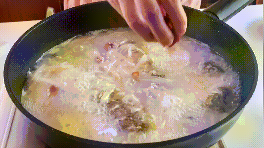 Bát canh dưỡng nhan mùa thu thơm ngon tới giọt cuối cùng: Canh cá nấu củ cải sợi, ngọt thành, ấm dạ dày- Ảnh 9.