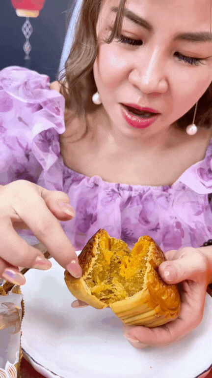 Lý giải độ hot của bánh trung thu khóm dứa Phương Diêm Thuận, nhiều người xếp hàng vài tiếng vẫn không mua được- Ảnh 12.