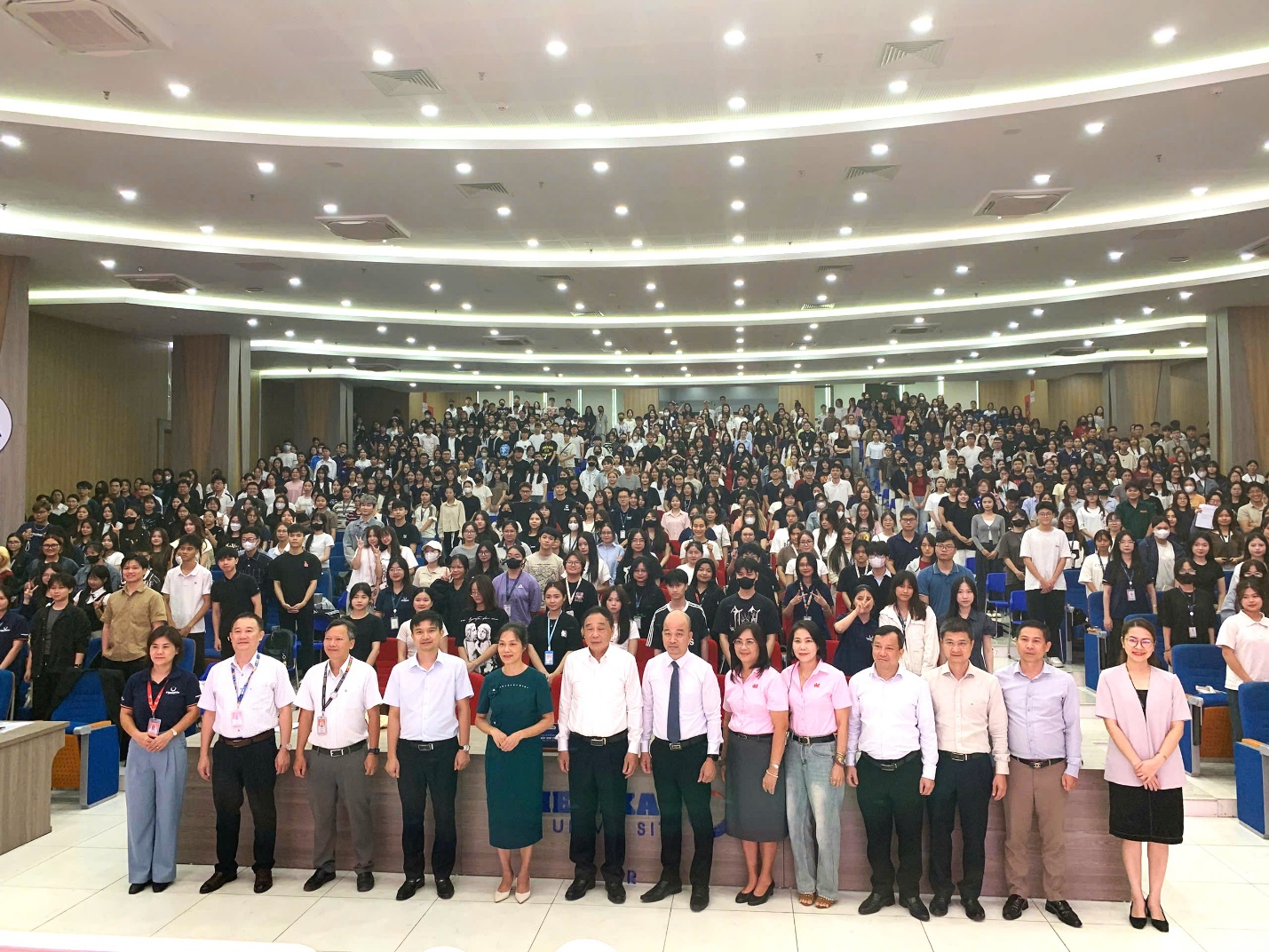 Sinh viên Phenikaa cởi mở "chuyện khó nói" tại Fiesta Tour- Ảnh 3.