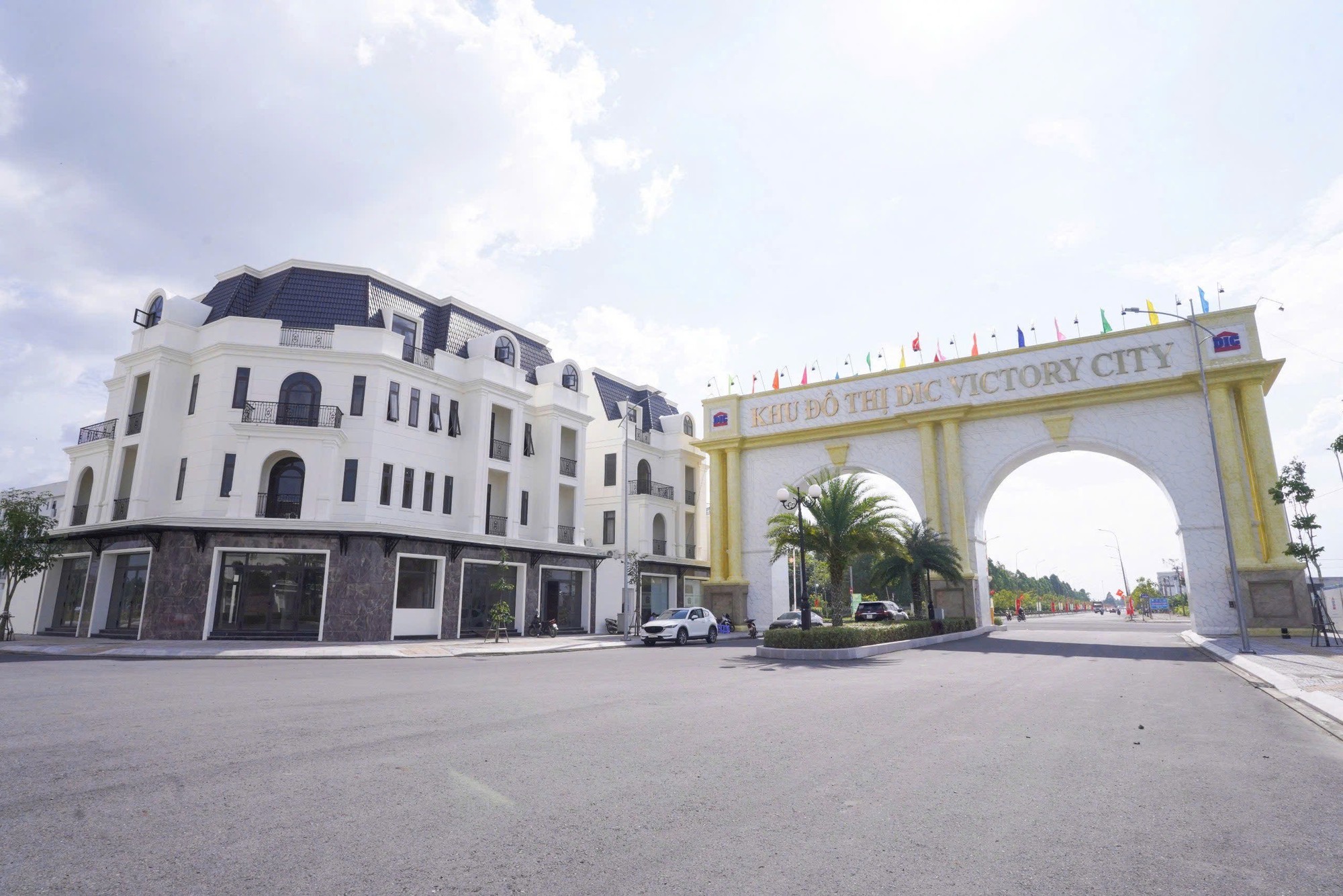 Tập đoàn DIC nhận giải thưởng Top 10 Thương hiệu uy tín hàng đầu ASEAN 2025- Ảnh 4. Tập đoàn DIC nhận giải thưởng Top 10 Thương hiệu uy tín hàng đầu ASEAN 2025- Ảnh 4.