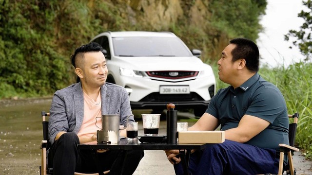 "Ông hoàng sửa xe Trung Quốc" 15 năm kinh nghiệm,  nói thẳng trải nghiệm lần đầu cầm lái Geely Coolray- Ảnh 1. "Ông hoàng sửa xe Trung Quốc" 15 năm kinh nghiệm,  nói thẳng trải nghiệm lần đầu cầm lái Geely Coolray- Ảnh 1.