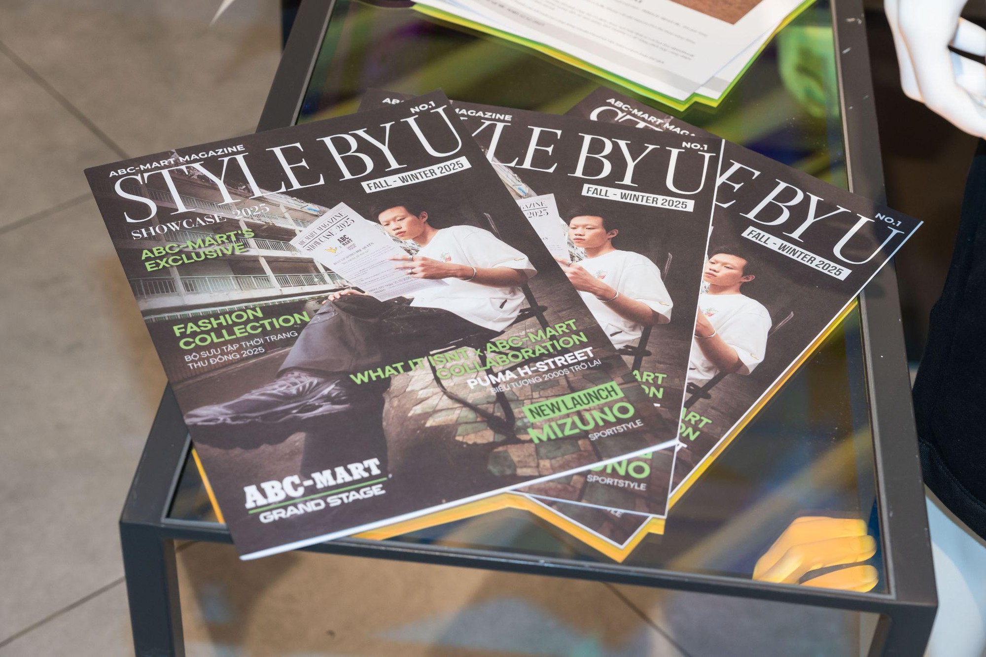 ABC-MART kỷ niệm 3 năm: Hợp tác chiến lược cùng Mizuno & What it isNt- Ảnh 3. ABC-MART kỷ niệm 3 năm: Hợp tác chiến lược cùng Mizuno & What it isNt- Ảnh 3.