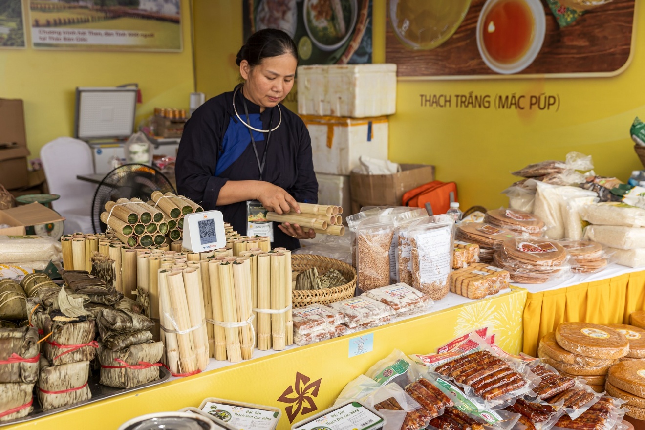 Hội chợ Mùa Thu lần Thứ nhất - 2025: “Cực phẩm” ẩm thực – “Đại tiệc ăn chơi’ hot nhất thời điểm này- Ảnh 9. Hội chợ Mùa Thu lần Thứ nhất - 2025: “Cực phẩm” ẩm thực – “Đại tiệc ăn chơi’ hot nhất thời điểm này- Ảnh 9.