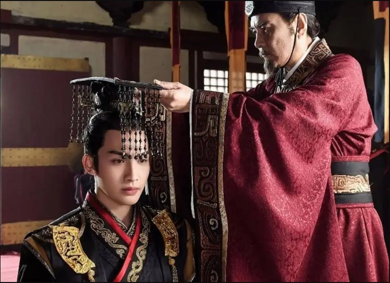 Chuyên gia hé lộ cái chết đột ngột của Tần Thủy Hoàng ở tuổi 49: Liên quan tới thứ nước là 'Nguyên thủy'- Ảnh 1. Chuyên gia hé lộ cái chết đột ngột của Tần Thủy Hoàng ở tuổi 49: Liên quan tới thứ nước là 'Nguyên thủy'- Ảnh 1.