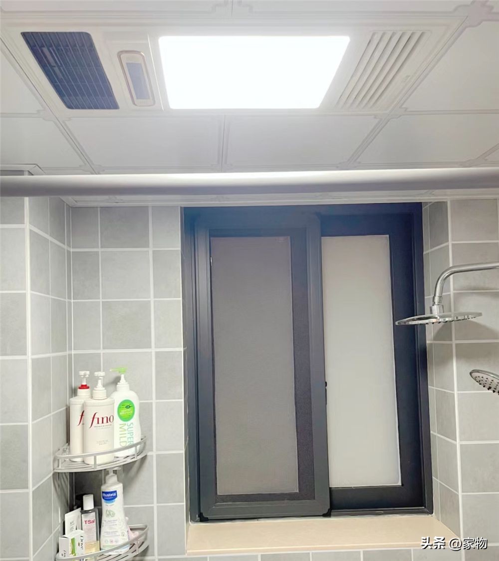 Một năm sau khi dọn nhà mới, tôi vô cùng hối hận vì đã chọn 7 món đồ phòng tắm vô dụng này!- Ảnh 4. Một năm sau khi dọn nhà mới, tôi vô cùng hối hận vì đã chọn 7 món đồ phòng tắm vô dụng này!- Ảnh 4.