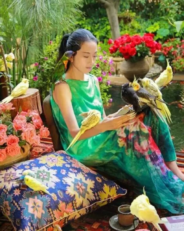 Nữ nghệ sĩ 30 năm không ăn cơm sở hữu biệt thự "cung trăng - mặt trời" đẹp nhất thế gian- Ảnh 8. Nữ nghệ sĩ 30 năm không ăn cơm sở hữu biệt thự "cung trăng - mặt trời" đẹp nhất thế gian- Ảnh 8.