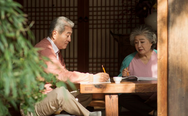 Tuổi già "thảnh thơi" hóa ra lại cực nguy hiểm: Muốn sống lâu, hãy học cách làm "người bận rộn" theo 4 kiểu này- Ảnh 2. Tuổi già "thảnh thơi" hóa ra lại cực nguy hiểm: Muốn sống lâu, hãy học cách làm "người bận rộn" theo 4 kiểu này- Ảnh 2.