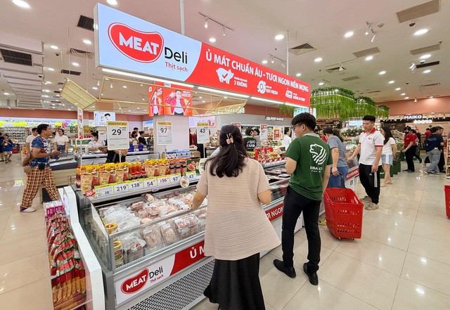 WinMart đón hàng nghìn khách tham quan mua sắm mỗi ngày tại Hội chợ Mùa thu 2025- Ảnh 9.