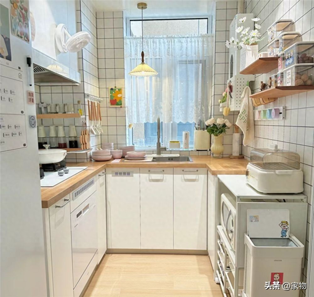 Căn bếp 3,5m² chữ U đang viral: Nhỏ xíu mà "ăn đứt" bếp lớn, sắp xếp đỉnh cao khiến dân mạng bùng nổ- Ảnh 6.