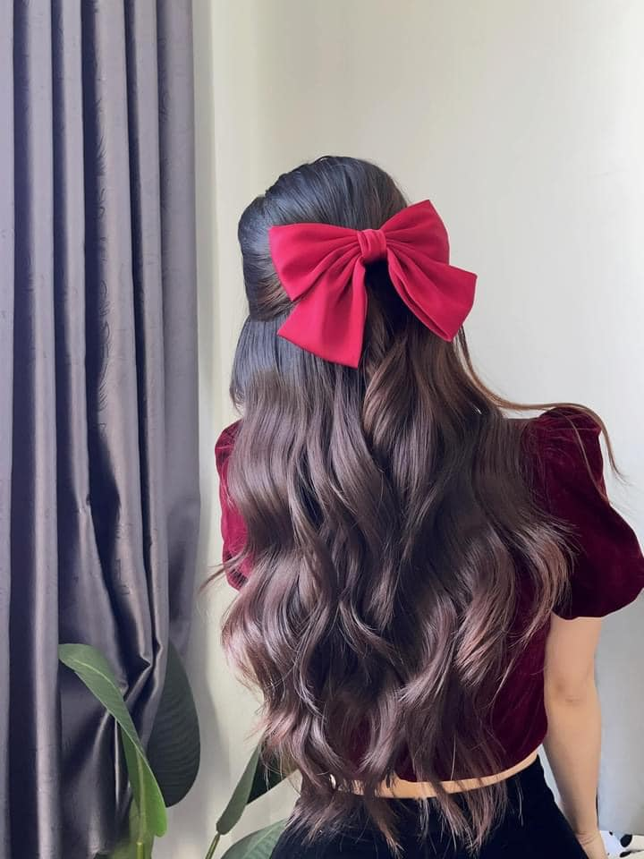 Ủ tóc với 2 thành phần này mỗi tuần 1 lần: Tóc đen hay tóc nhuộm đều đẹp bồng bềnh, giảm tối đa gãy rụng- Ảnh 1.