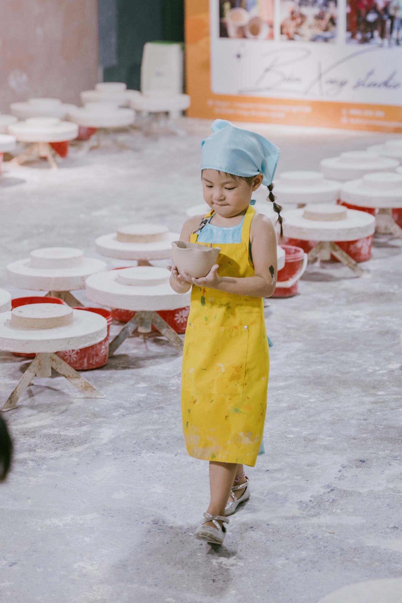 Pam Yêu Ơi cười tít khi được bà ngoại và mẹ đưa đi chơi Trung thu ở một nơi đặc biệt- Ảnh 10.