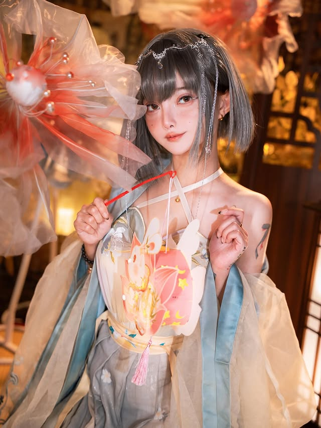 photo-1759737426165