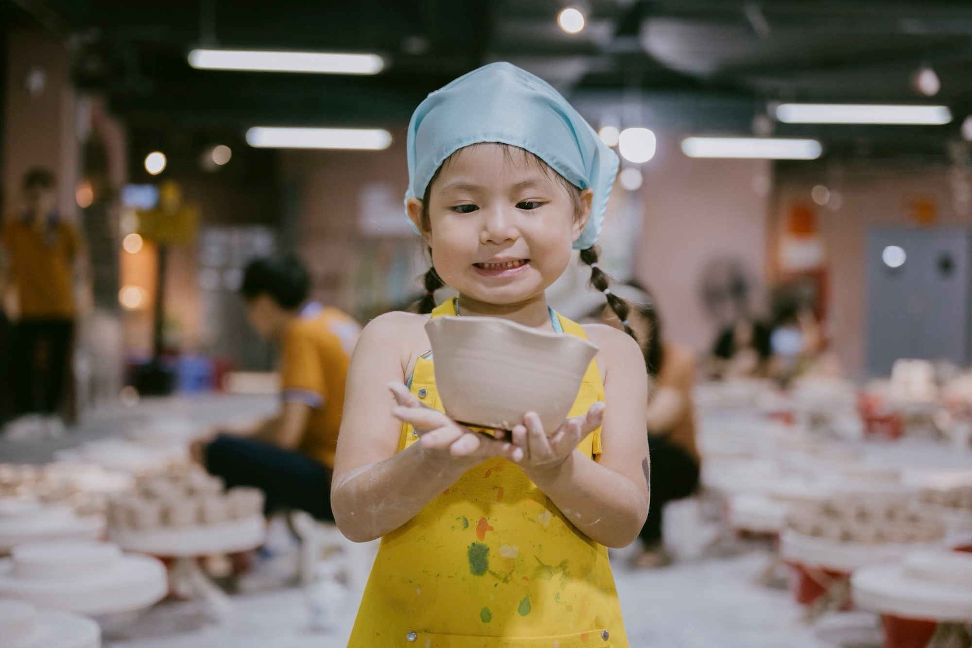 Pam Yêu Ơi cười tít khi được bà ngoại và mẹ đưa đi chơi Trung thu ở một nơi đặc biệt- Ảnh 12.