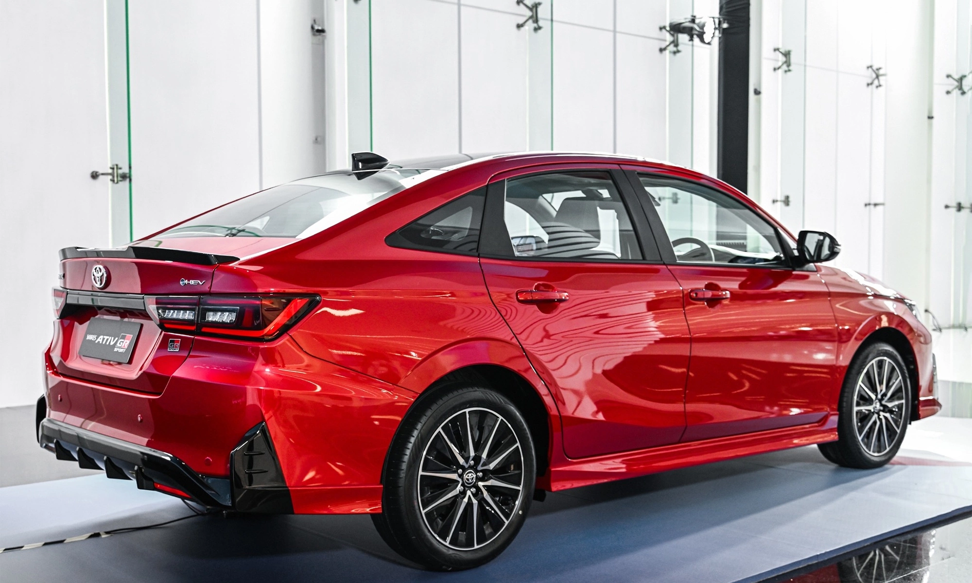 Toyota Vios có bản siêu tiết kiệm xăng: Ăn 3,4L/100km, nhận gần 4.000 đơn/tháng, giá bán thế nào?- Ảnh 2.
