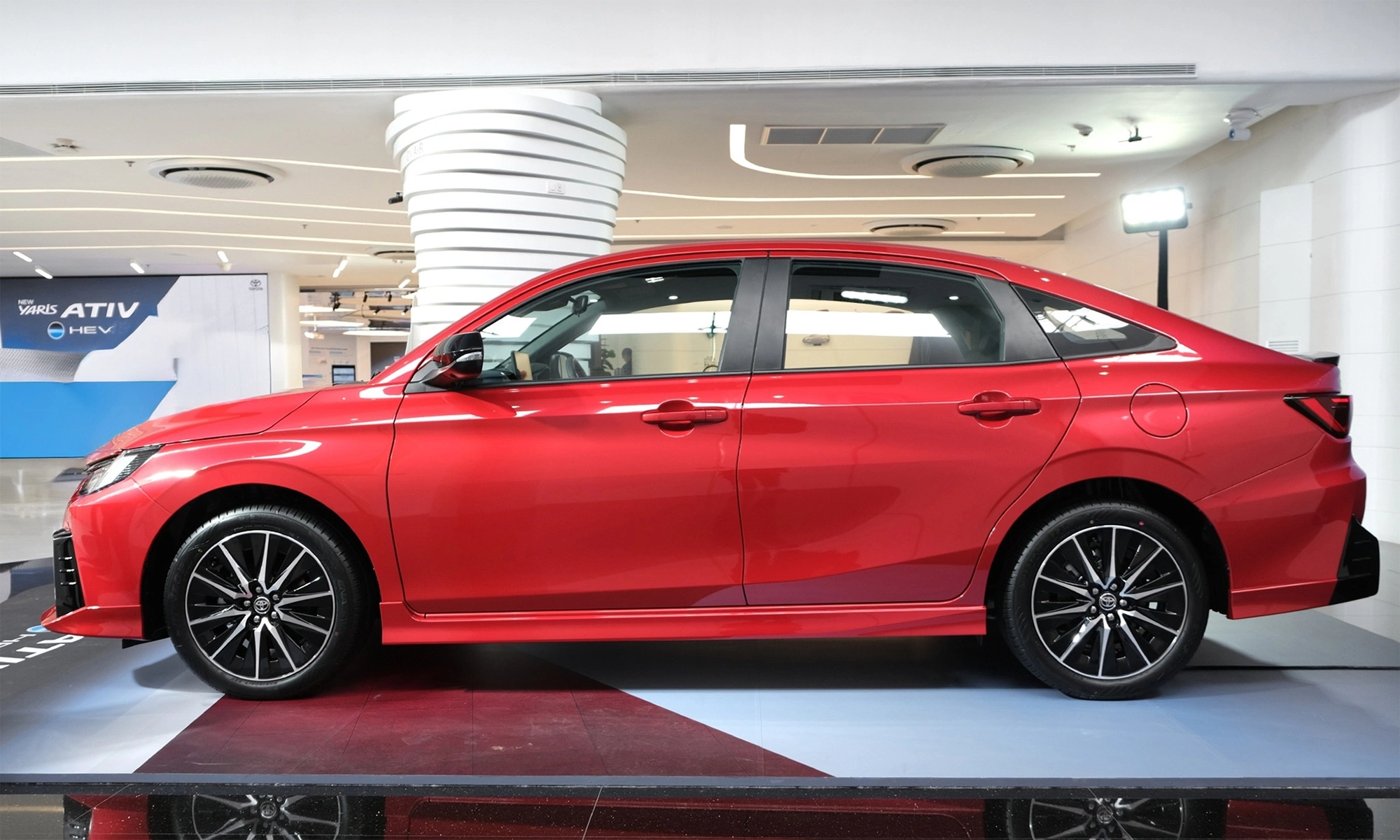 Toyota Vios có bản siêu tiết kiệm xăng: Ăn 3,4L/100km, nhận gần 4.000 đơn/tháng, giá bán thế nào?- Ảnh 3.