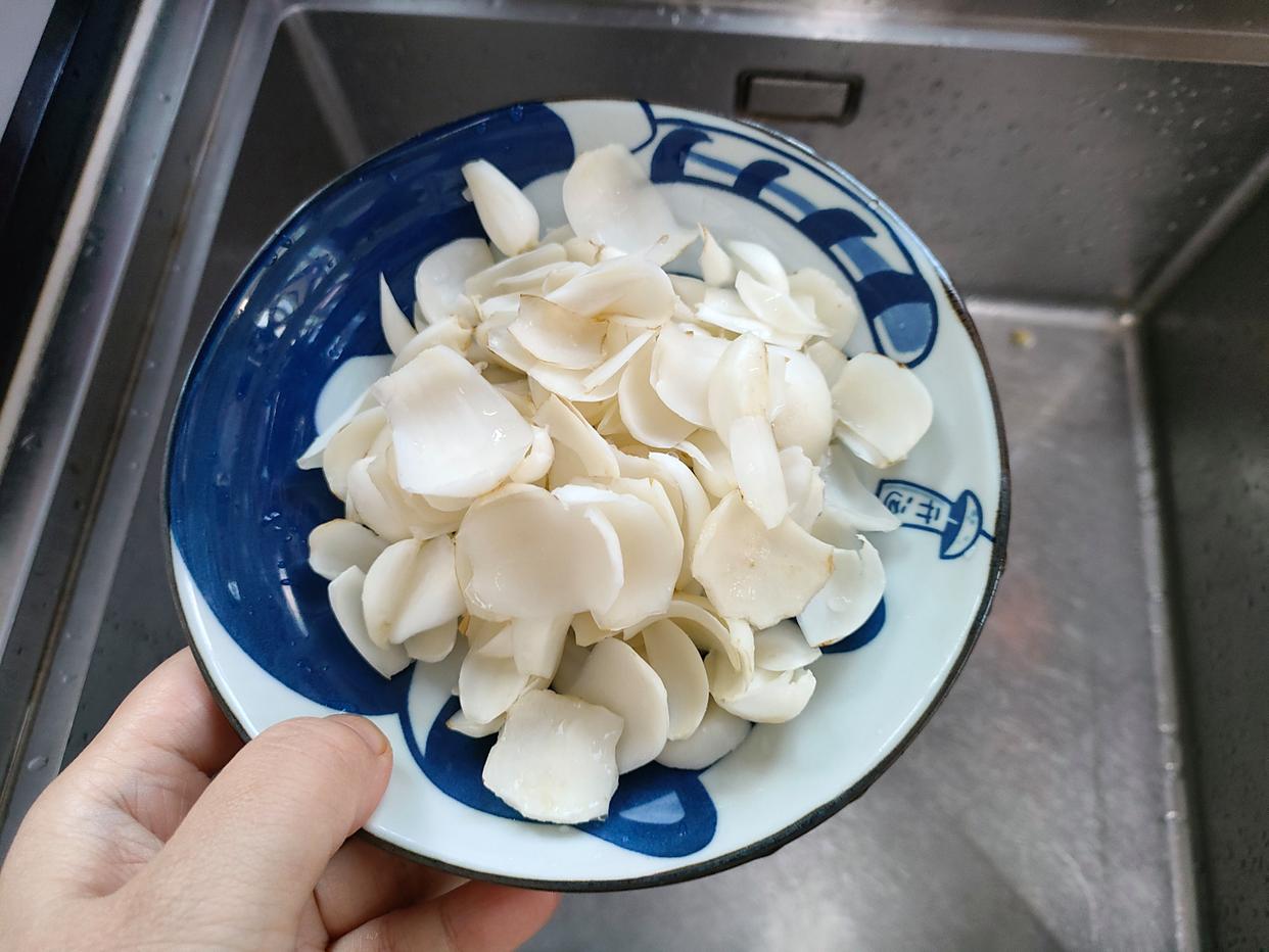 Bữa tối có 4 món này, ai cũng thích: Dễ nấu, ngon miệng nhìn thấy là khen "thật thịnh soạn!"- Ảnh 2.