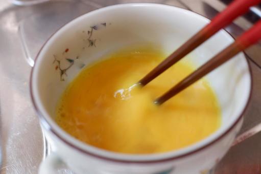 Trời mưa, ngập hãy nấu ngay món này: Toàn nguyên liệu rẻ tiền mà hương vị tuyệt ngon ăn cùng cơm hay bún đều hợp- Ảnh 2.