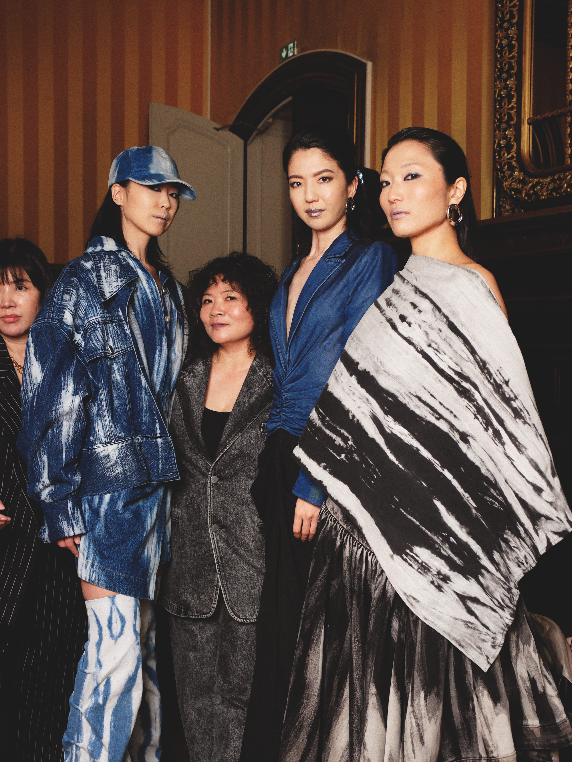 Khi chất liệu denim Việt Nam vươn mình bước ra thế giới, chạm tới Paris Fashion Week- Ảnh 9.