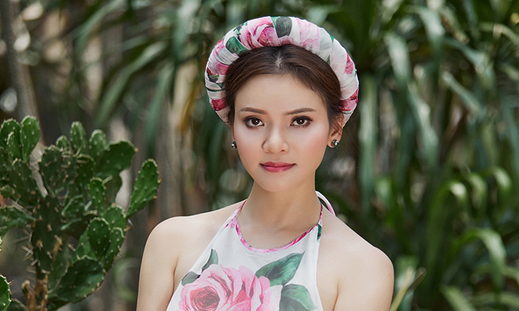 Nữ NSND trẻ nhất Việt Nam sở hữu biệt phủ 8.000 m2, ngoài 40 tuổi hưởng thụ cuộc sống ai cũng ngưỡng mộ- Ảnh 2.