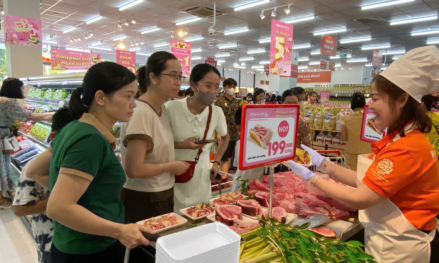 BRGMart rực rỡ mừng sinh nhật, gửi ngàn món quà tri ân tới khách hàng- Ảnh 2.