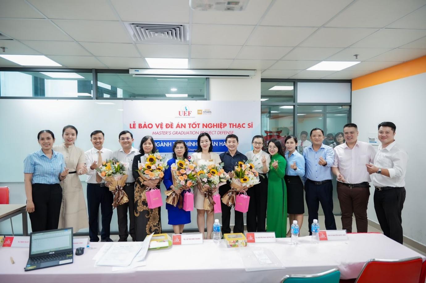 Chọn thạc sĩ Tài chính - ngân hàng theo hướng ứng dụng để tạo giá trị nghề nghiệp- Ảnh 4.