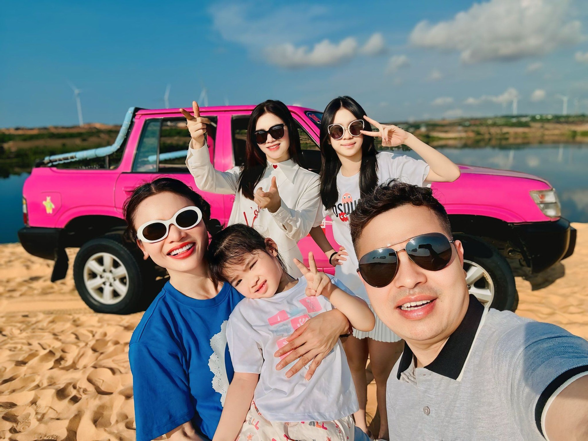 Nữ NSND trẻ nhất Việt Nam sở hữu biệt phủ 8.000 m2, ngoài 40 tuổi hưởng thụ cuộc sống ai cũng ngưỡng mộ- Ảnh 9.