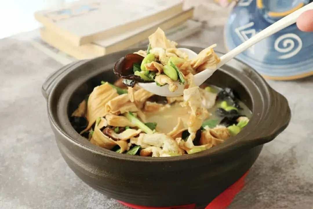 Trời mưa, ngập hãy nấu ngay món này: Toàn nguyên liệu rẻ tiền mà hương vị tuyệt ngon ăn cùng cơm hay bún đều hợp- Ảnh 9.