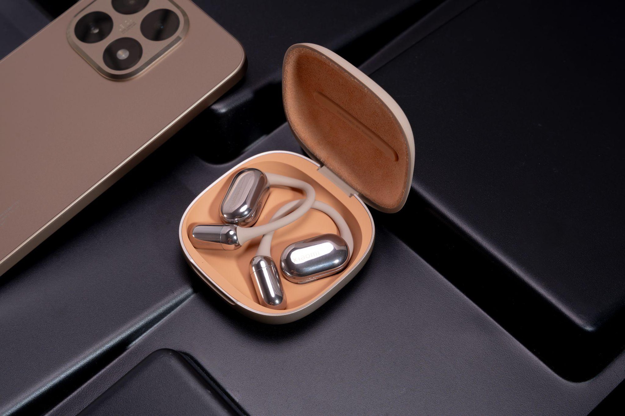 Xiaomi Gold Collection với Xiaomi 15T Series - Điểm giao của công nghệ, phong cách- Ảnh 4.