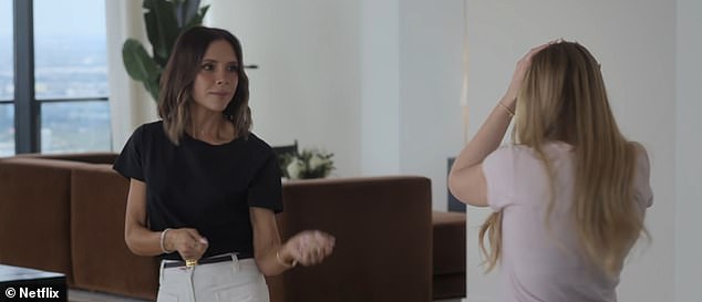 Victoria Beckham bị con gái Harper “chê” tơi tả!- Ảnh 1.