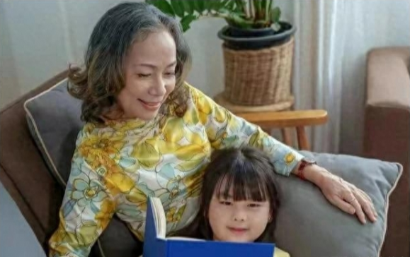 Mẹ tôi nghỉ hưu với lương 5 triệu/tháng - ai cũng lo, nhưng bà sống an nhàn hơn tất cả chúng tôi- Ảnh 2.