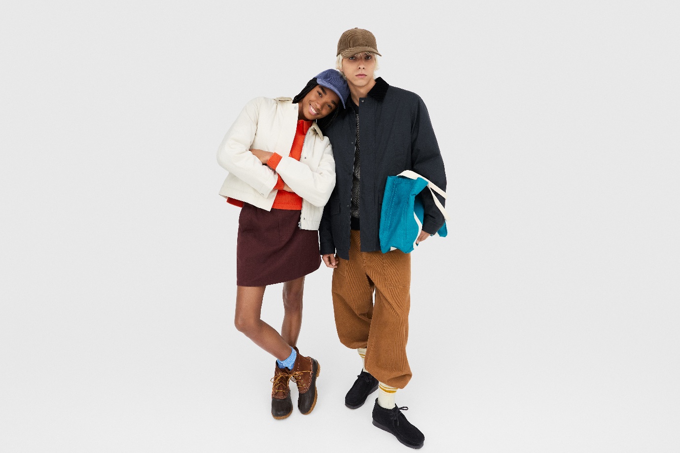 JW ANDERSON cùng UNIQLO ra mắt BST mang tinh thần Anh Quốc- Ảnh 1.