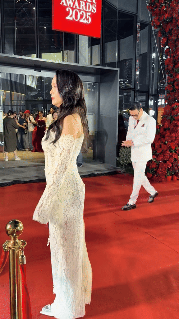 Tuổi trung niên của Hồng Diễm: Không ai hơn được người đẹp nhất phim VTV- Ảnh 1. Tuổi trung niên của Hồng Diễm: Không ai hơn được người đẹp nhất phim VTV- Ảnh 1.