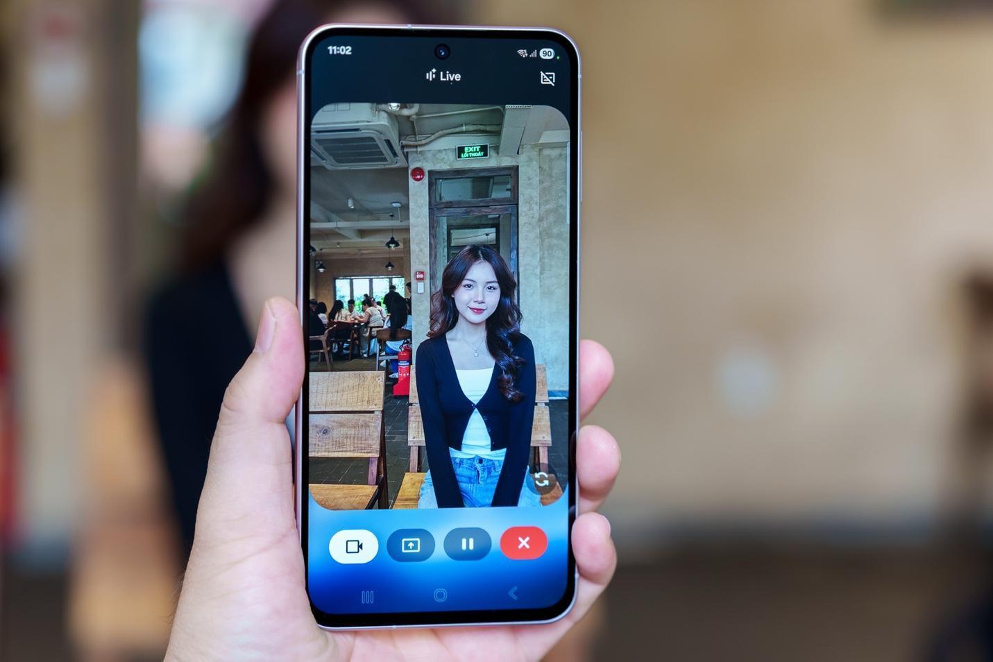 Trời lạnh rồi, để Gemini phối đồ cho bạn lên phố thôi!- Ảnh 3. Trời lạnh rồi, để Gemini phối đồ cho bạn lên phố thôi!- Ảnh 3.