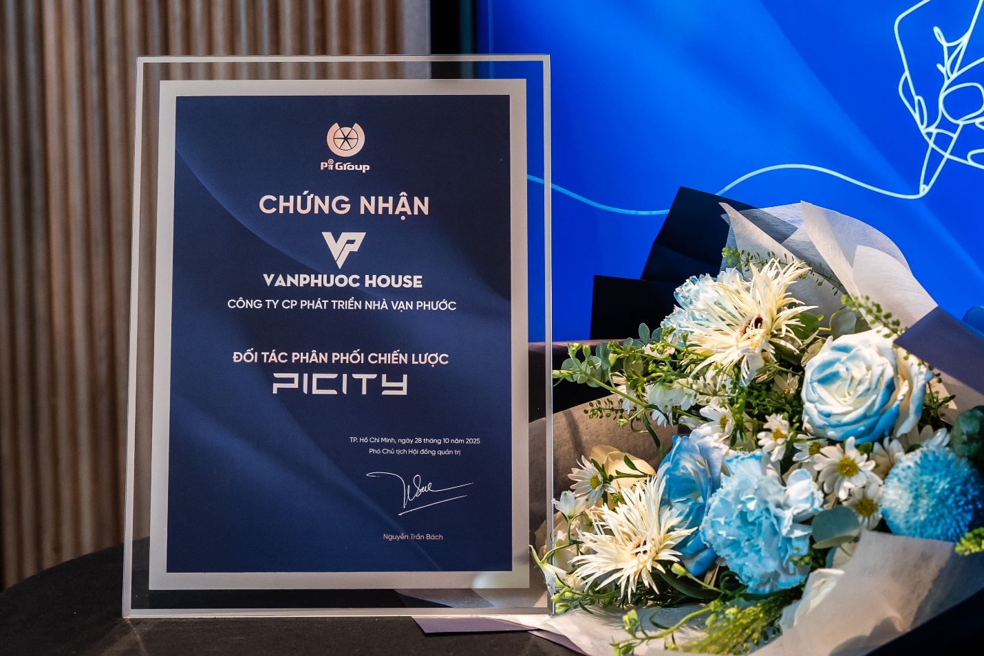 Pi Group và Vạn Phước House ký kết phân phôi chiến lược Đô thị số Picity- Ảnh 3. Pi Group và Vạn Phước House ký kết phân phôi chiến lược Đô thị số Picity- Ảnh 3.