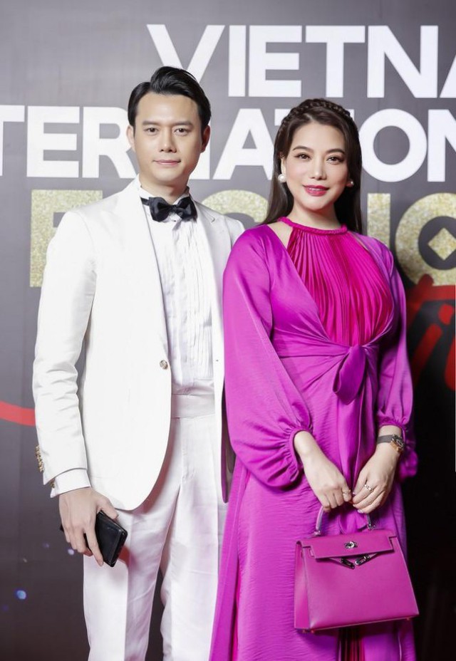 Tình cũ kém 14 tuổi của Trương Ngọc Ánh ở ẩn hơn 1 năm qua- Ảnh 9. Tình cũ kém 14 tuổi của Trương Ngọc Ánh ở ẩn hơn 1 năm qua- Ảnh 9.