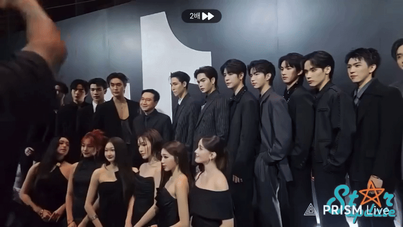 Ngu Thư Hân gặp họa vì chiếc váy "vô tri"- Ảnh 4.