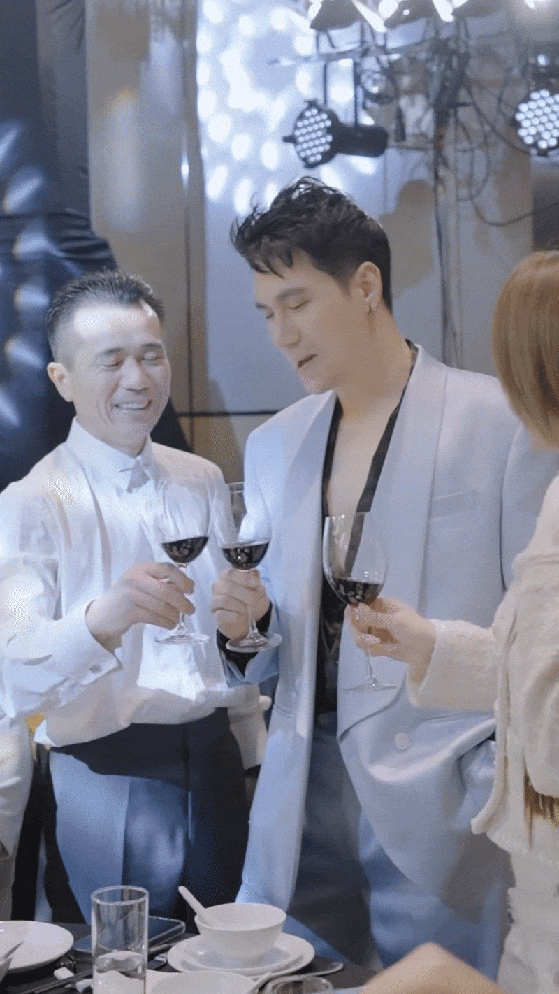 Việt Anh để lộ bằng chứng đang hẹn hò Quỳnh Nga?- Ảnh 1.