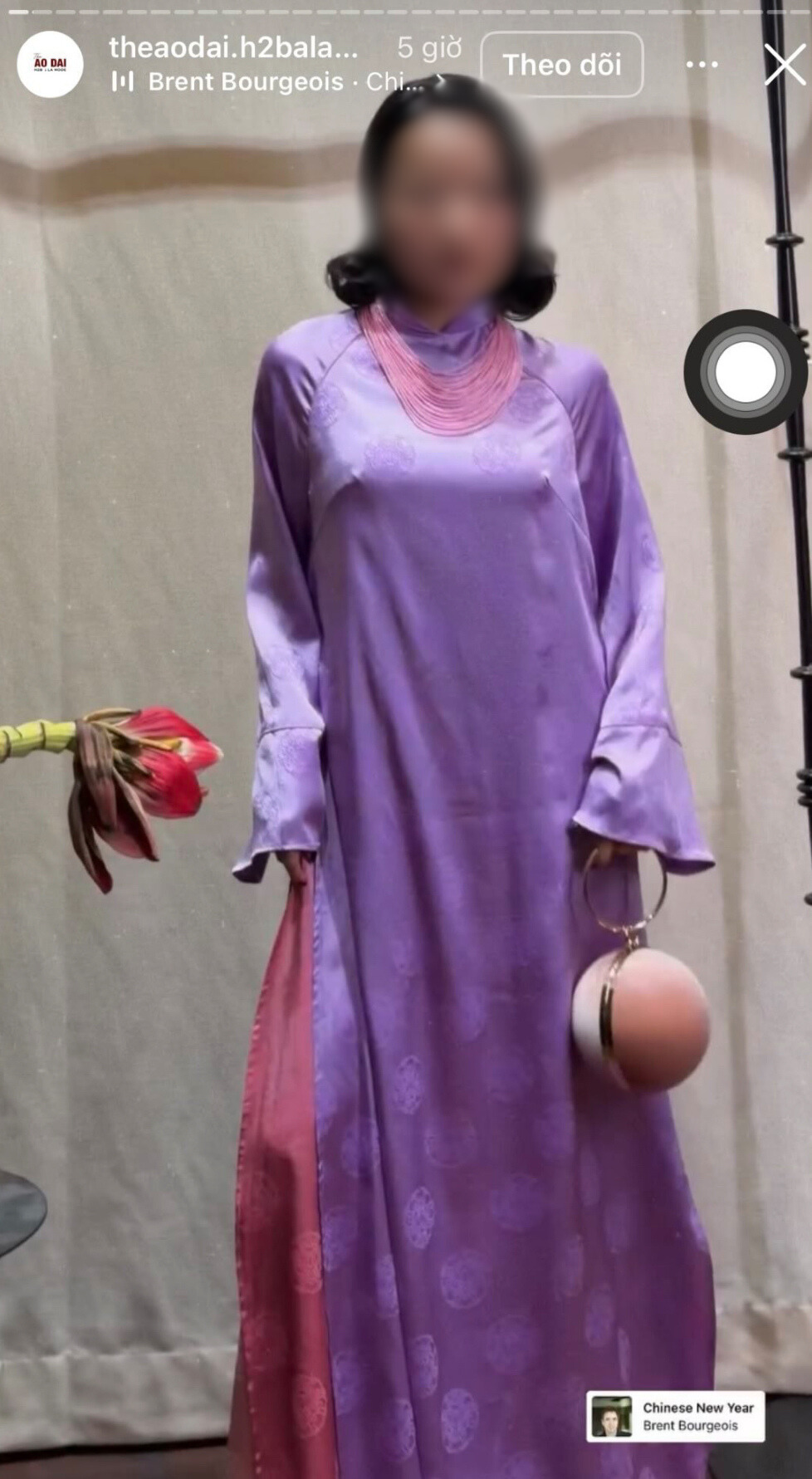 Hứng gạch đá vì bộ ảnh áo dài phản cảm, chèn nhạc 