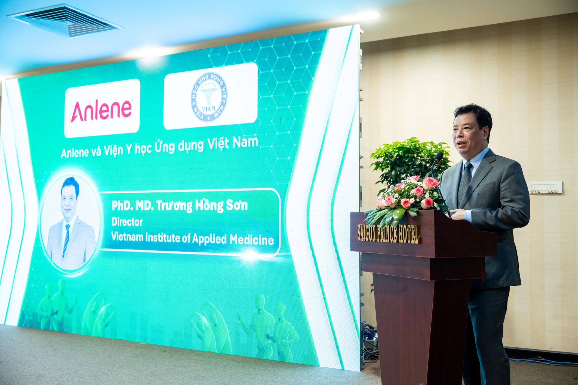 Anlene hợp tác Viện Y học Ứng dụng Việt Nam nâng cao sức khỏe xương khớp cộng đồng- Ảnh 1.