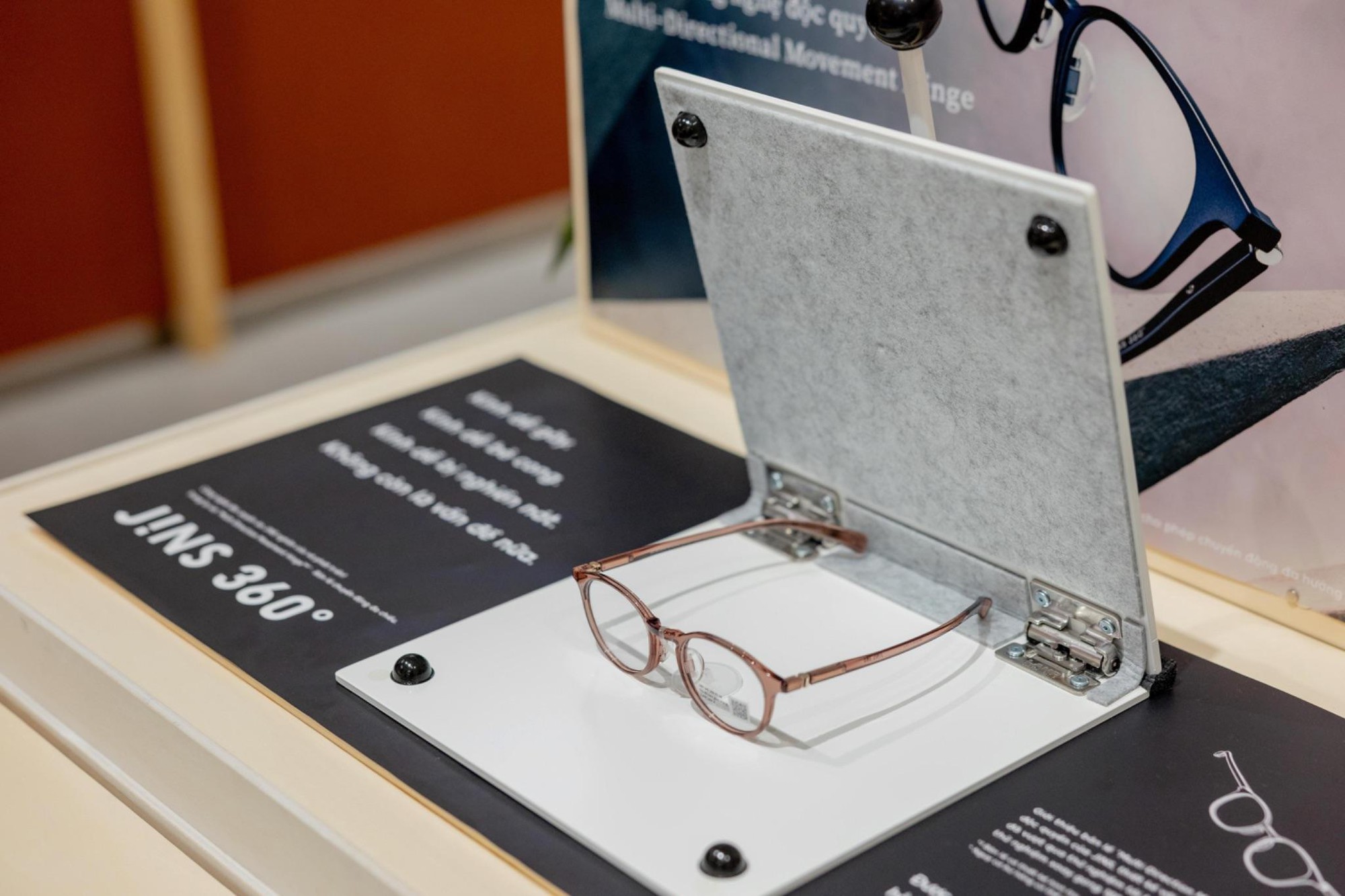 JINS “cập bến” TTTM Saigon Centre, chính thức khai trương tại Việt Nam- Ảnh 4.