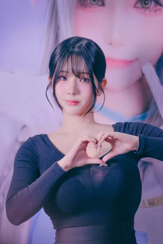 Gợi cảm đến mức được lấy làm hình tượng nhân vật game, hot girl nổi tiếng ngày càng sexy đến nghẹt thở- Ảnh 3. Gợi cảm đến mức được lấy làm hình tượng nhân vật game, hot girl nổi tiếng ngày càng sexy đến nghẹt thở- Ảnh 3.