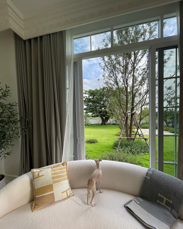 Bên trong biệt thự 8.000m2, gần 140 tỷ của ma nữ đẹp nhất Thái Lan "bắt chồng ở rể"- Ảnh 10. Bên trong biệt thự 8.000m2, gần 140 tỷ của ma nữ đẹp nhất Thái Lan "bắt chồng ở rể"- Ảnh 10.