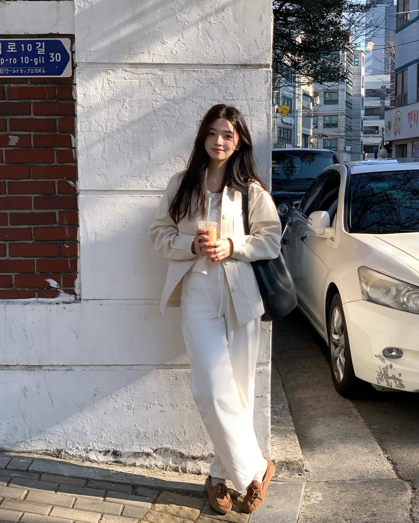 5 xu hướng quần dài thịnh hành nhất hiện tại, trẻ và sang trọng tới nỗi chị em không muốn mặc váy nữa- Ảnh 9.