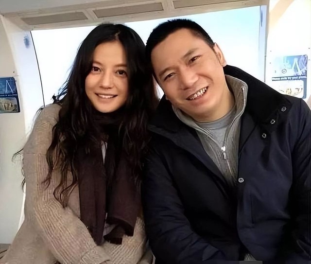 NÓNG: Dẫn độ em chồng Triệu Vy cầm đầu đường dây buôn người sang Myanmar về nước, "Én nhỏ" bị réo tên khắp MXH- Ảnh 2. NÓNG: Dẫn độ em chồng Triệu Vy cầm đầu đường dây buôn người sang Myanmar về nước, "Én nhỏ" bị réo tên khắp MXH- Ảnh 2.