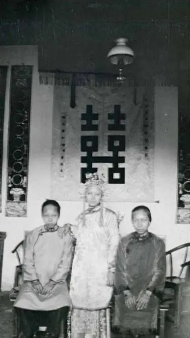 6 bức ảnh hiếm cuối triều Thanh: Chính thất lạnh lùng, thông phòng e dè, diện mạo thái giám gây bất ngờ- Ảnh 6.