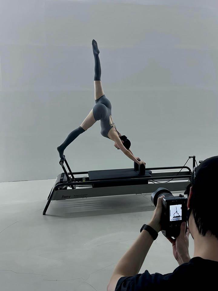 Bà chủ phòng tập Pilates hé lộ thân hình chuẩn mực, fan đua nhau đăng ký đi tập- Ảnh 5.