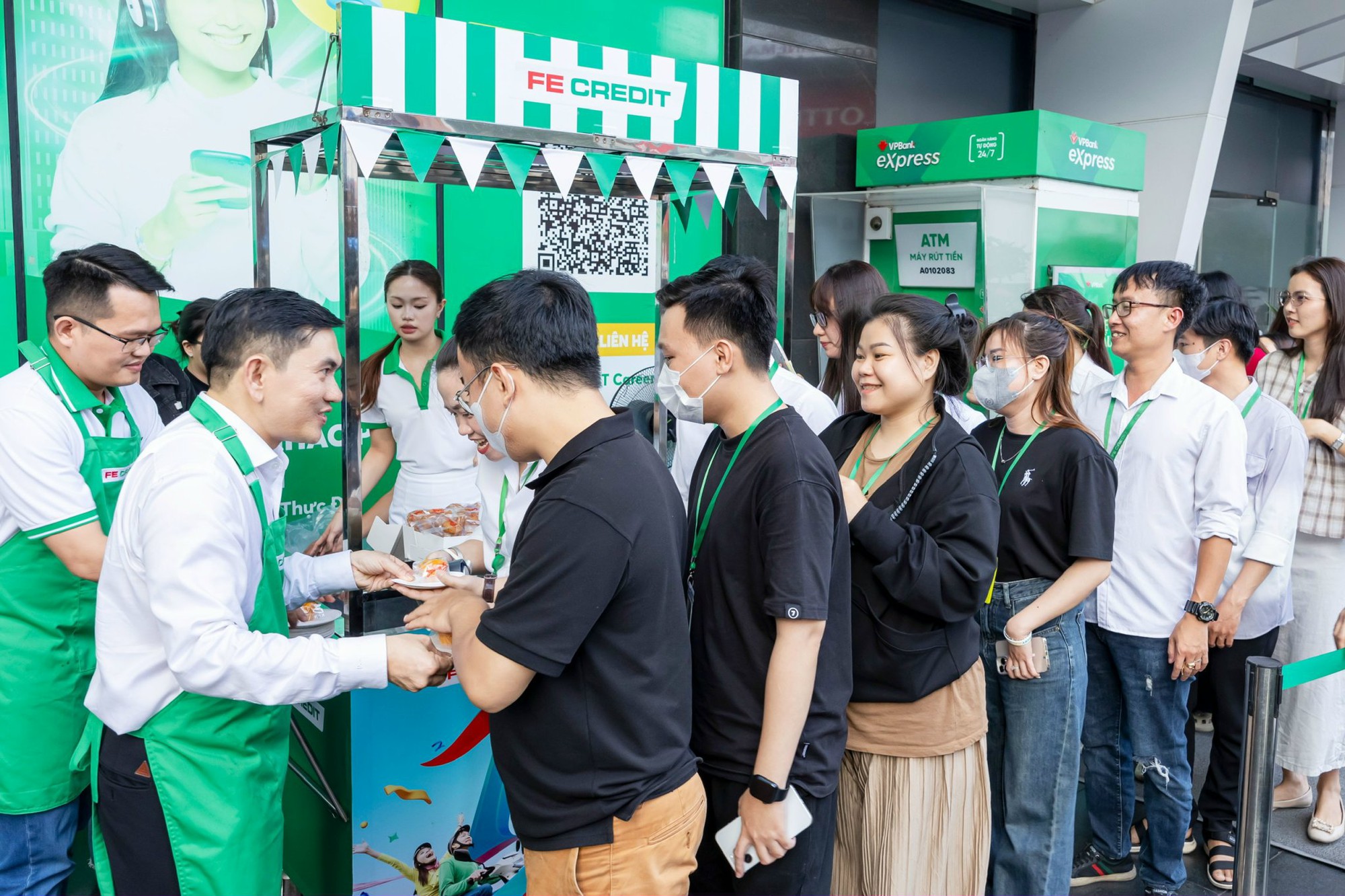 FE CREDIT 15 năm: Thành công từ con người và văn hóa doanh nghiệp- Ảnh 1. FE CREDIT 15 năm: Thành công từ con người và văn hóa doanh nghiệp- Ảnh 1.